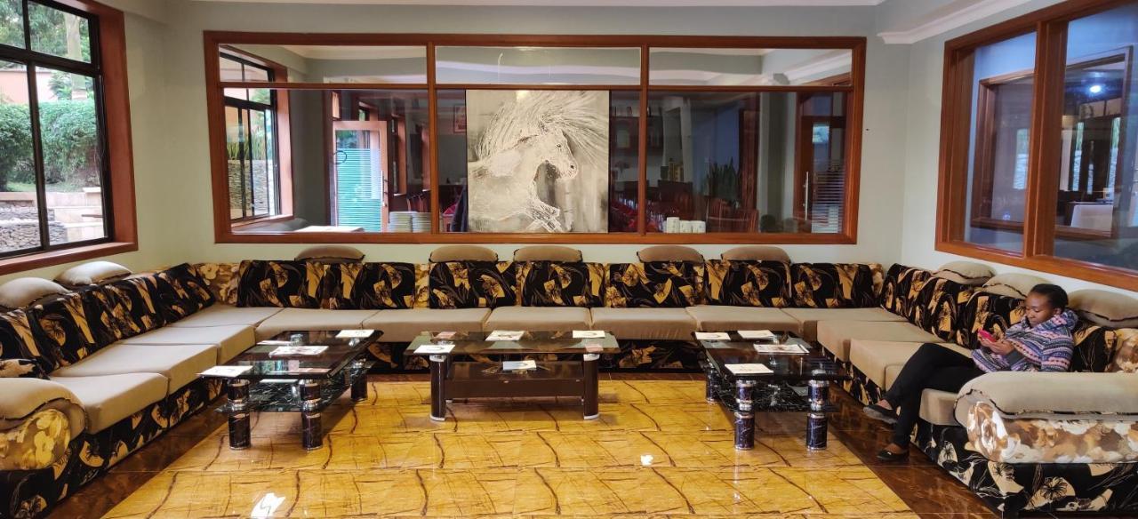 Summit Lodge Marombosa Zewnętrze zdjęcie
