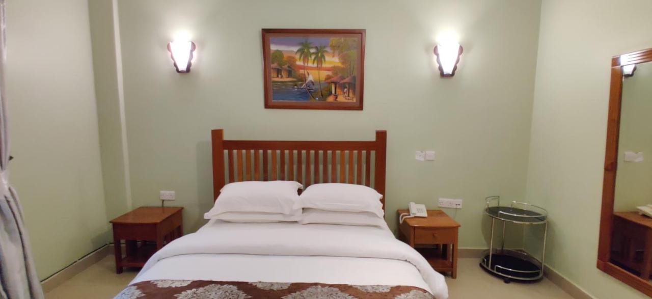 Summit Lodge Marombosa Zewnętrze zdjęcie